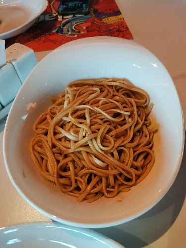 Comentarii opinii despre ASIAN HUB BAYTOTI