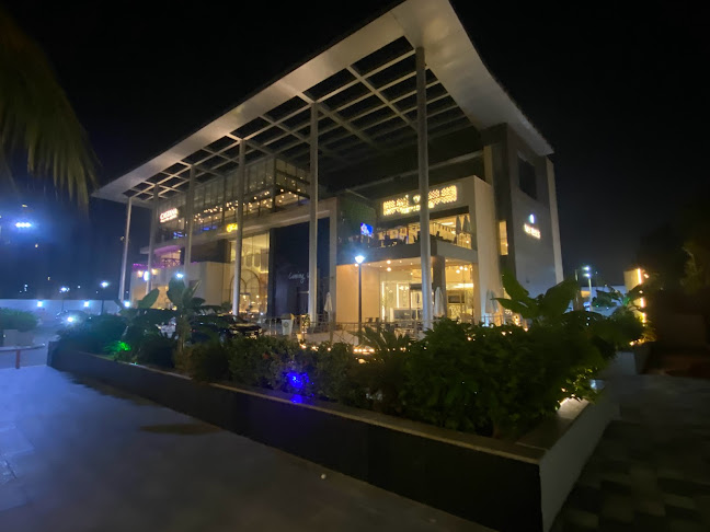 فيو الكورنيش (مطعم & كافيه) - الضيافة