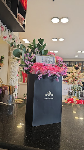 هدايا بانسيه، ورد طبيعي، تغليف هدايا، كوش افراح - الرياض