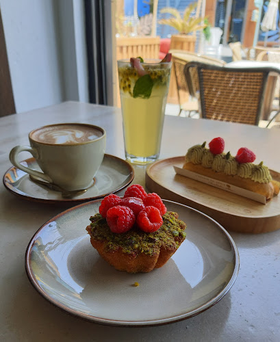 لإكلير دي جيني - جدة