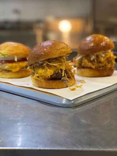 رويال بروستد القيصومه