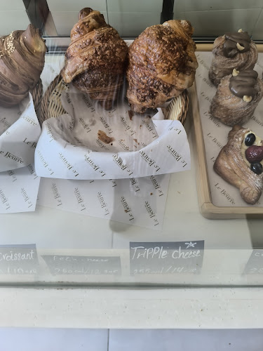 Le Beurre Bakery مخبز لوبيغ - جدة