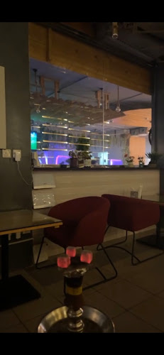 Comentarii opinii despre مزة عنب لاونج وكافيه