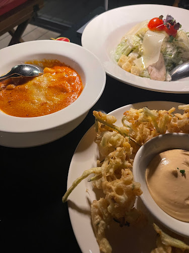 Opinii despre كريزي بيتزا în الرياض - الضيافة