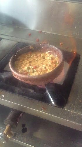 Opinii despre كفتيريا القريات الذهبية فرع مكه în مكة - الضيافة