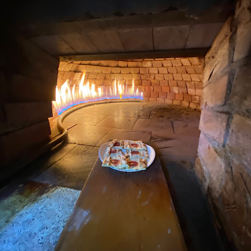 قمر الجرف للوجبات السريعة - الضيافة