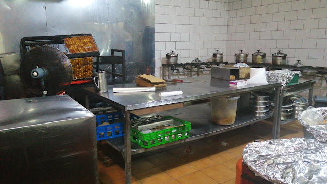 Opinii despre مركز ومطبخ القمة în المدينة المنورة - الضيافة