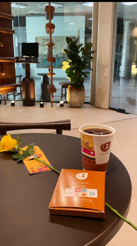 Qaf Coffee Roasters - محمصة ومقهى قاف - الضيافة