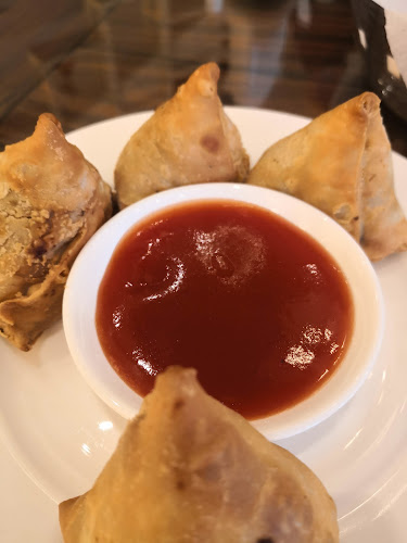 Comentarii opinii despre مطعم التنور الهندي