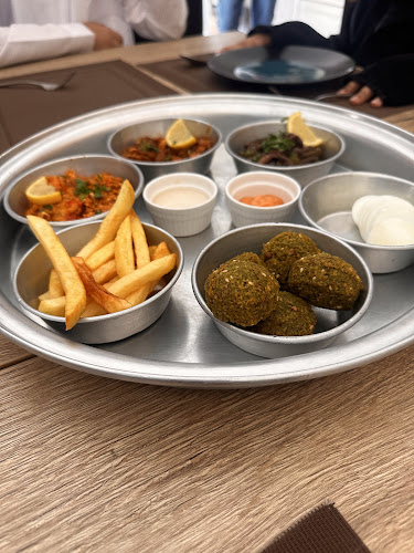 برج التوت - الضيافة