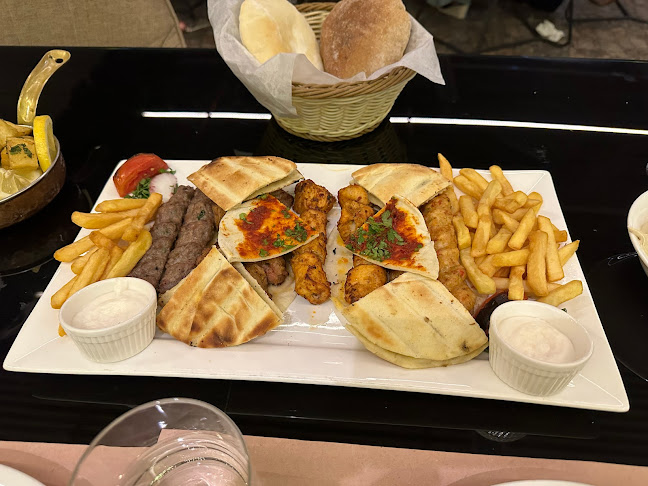 Opinii despre مطعم غزل în جدة - الضيافة