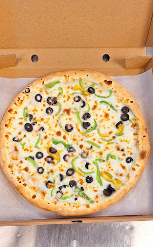 تشيكن اند بيتزا - جدة