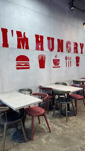 آيام هانقري