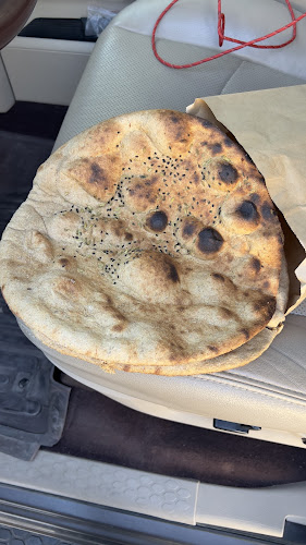 Opinii despre مخبز أبو فهد الربيع للخبز الأحمر الحساوي în الهفوف‎ - الضيافة