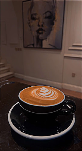 لاونج البيت الابيض - الرياض