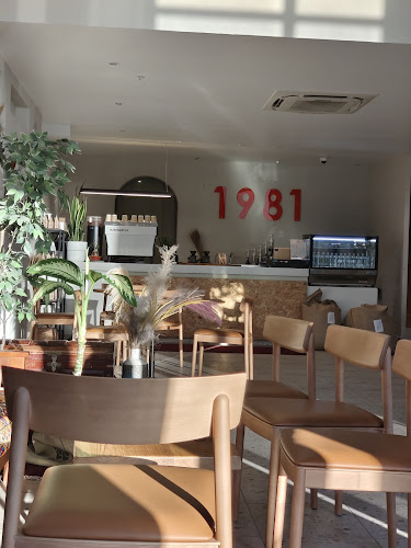 Opinii despre محمصة و مقهى ١٩٨١ în القطيف‎ - الضيافة