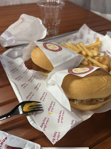 Opinii despre ايزي برجر în المدينة المنورة - الضيافة