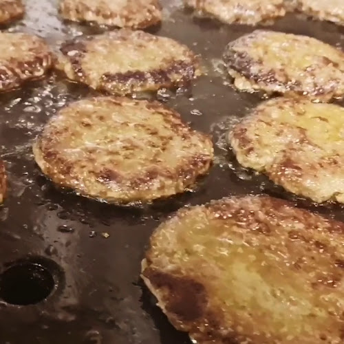 Opinii despre بوفية رحلةهاشم în القطيف‎ - الضيافة