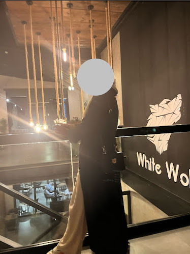 وايت وولف WHITE WOLF - بيشة