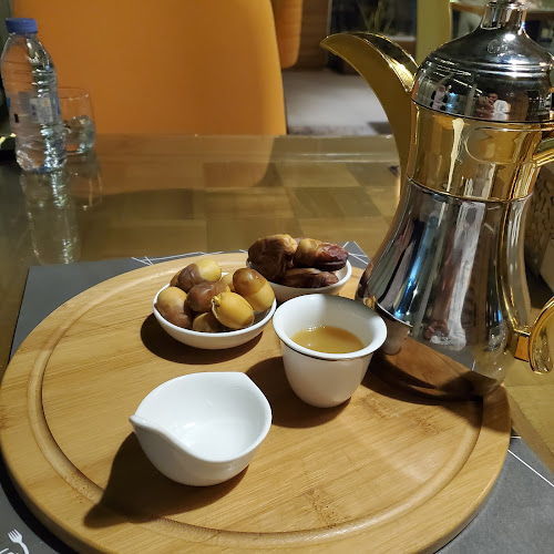 مقهى السعادة الاولى | La Felicita Coffe