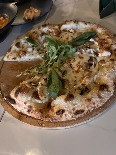 الناصرة، Uhud Road، مطعم ليالي الهاشميه شارع احد بجانب منؤوشة الريف وسبايسي مكس، القطيف _