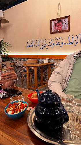 مقهى طاولة - الباحة