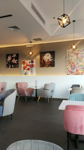 Opinii despre فيور دي نيفي كافيه în المدينة المنورة - الضيافة