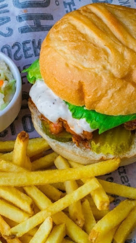 Opinii despre بافلو وينجز اند رينجز în الطائف - الضيافة