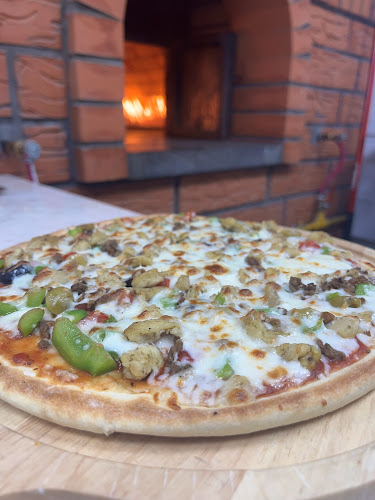 Comentarii opinii despre مطعم ومعجنات ماما خباز