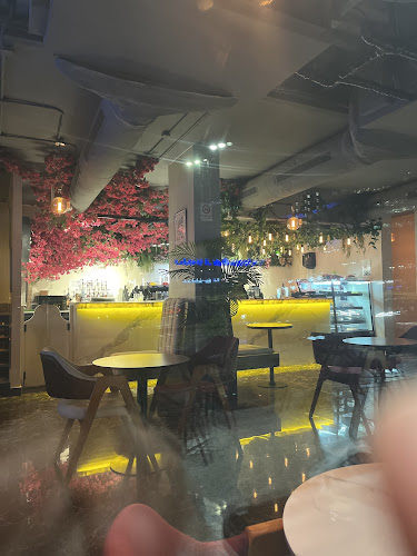 2625 شارع فلسطين، 7600، الحمراء،، جدة 23212