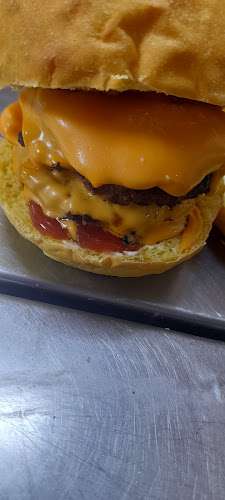 مطعم عجائب البرجر - ينبع