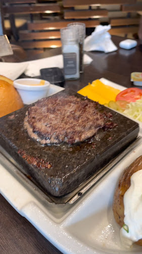 مركز إيتوال، طريق الملك عبدالعزيز الخدمة، الزهراء، جدة 23424