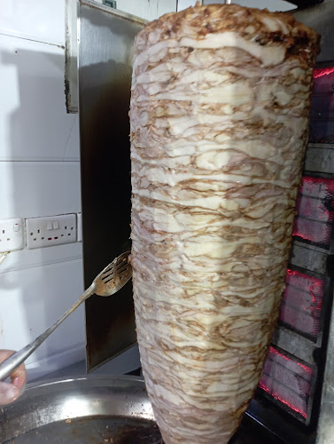 Opinii despre مطعم بارك شاورما وفطائر în حفر الباطن - الضيافة