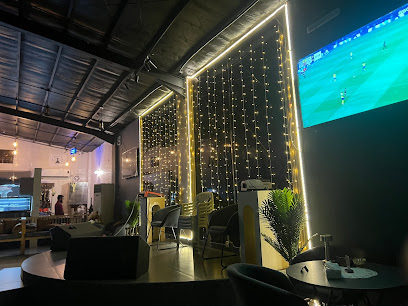 مقهى استوري