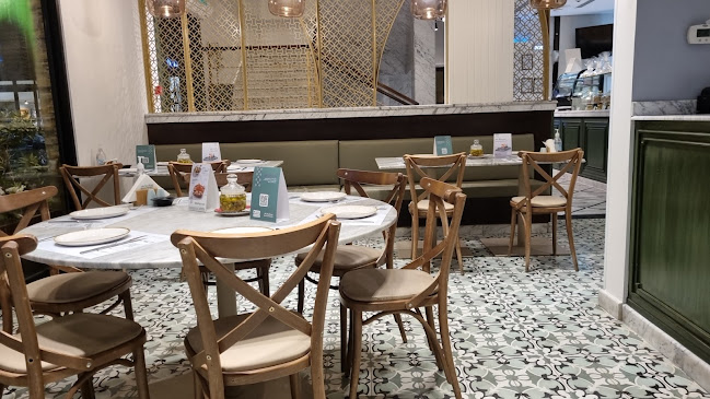 Opinii despre برج الحمام بيسترو în الرياض - الضيافة