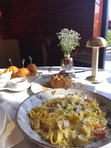 مونیز - الرياض