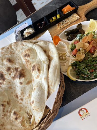 Opinii despre مطعم بيت الروبيان în الدمام - الضيافة