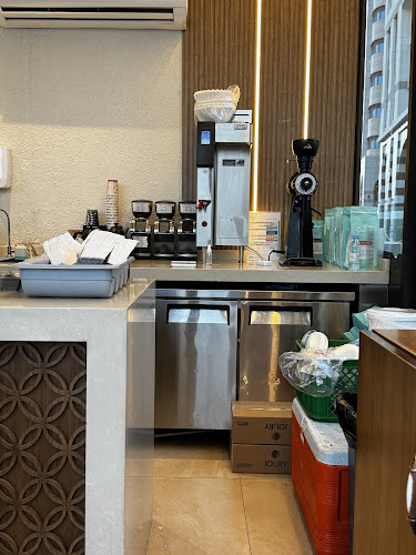 Opinii despre مقهى ومحمصة كِفّة - المركزية în المدينة المنورة - الضيافة