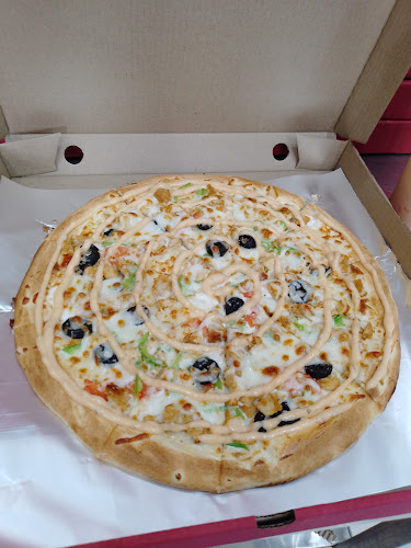 بيتزا رقائق التنور