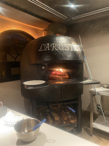 Comentarii opinii despre لاروستيكا بيتزارايا