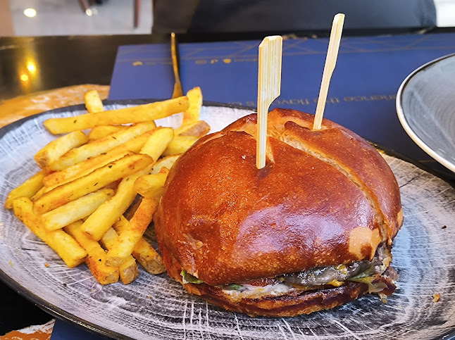 Opinii despre ڤيدرو în الرياض - الضيافة