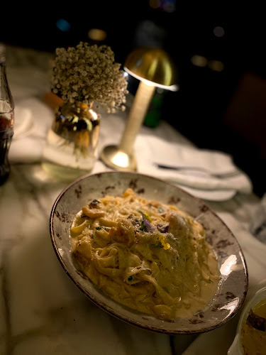 The Zone Takkasosi Street, شارع التخصصي، المحمدية، الرياض 12362