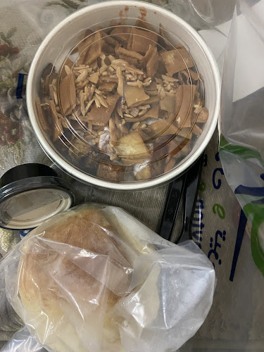 Opinii despre مطعم زيتون و تين în المدينة المنورة - الضيافة