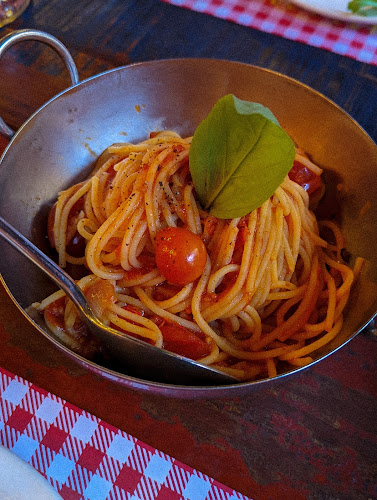 Opinii despre لاروستيكا بيتزارايا în الرياض - الضيافة