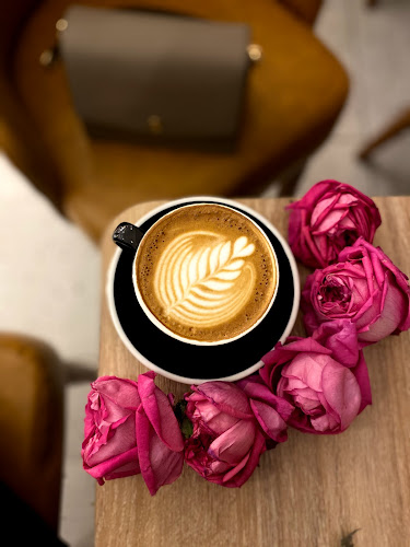 مونت كافيه - الضيافة