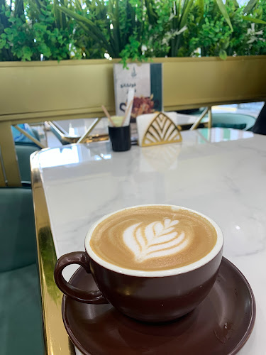 حلويات سعد الدين (مندرين مول) Saadeddin Pastry - الضيافة