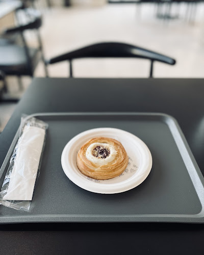 6904 شارع موسى بن نصير، العليا، الرياض 12241