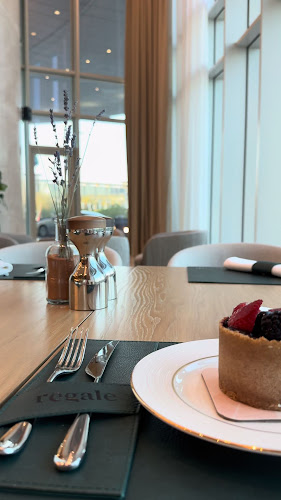 Opinii despre ريجالي بيسترو و بار în الرياض - الضيافة