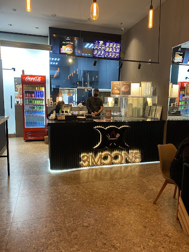 ثري مونز-3moons