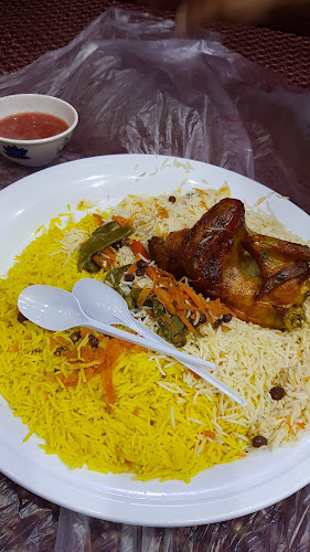 Opinii despre مطعم الكناري البخاري în عرعر - الضيافة